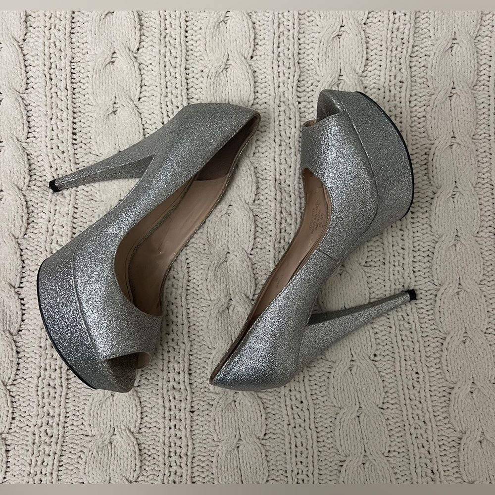 Enzo Angiolini glittery silver heels, size 8, 5 1/2” heel